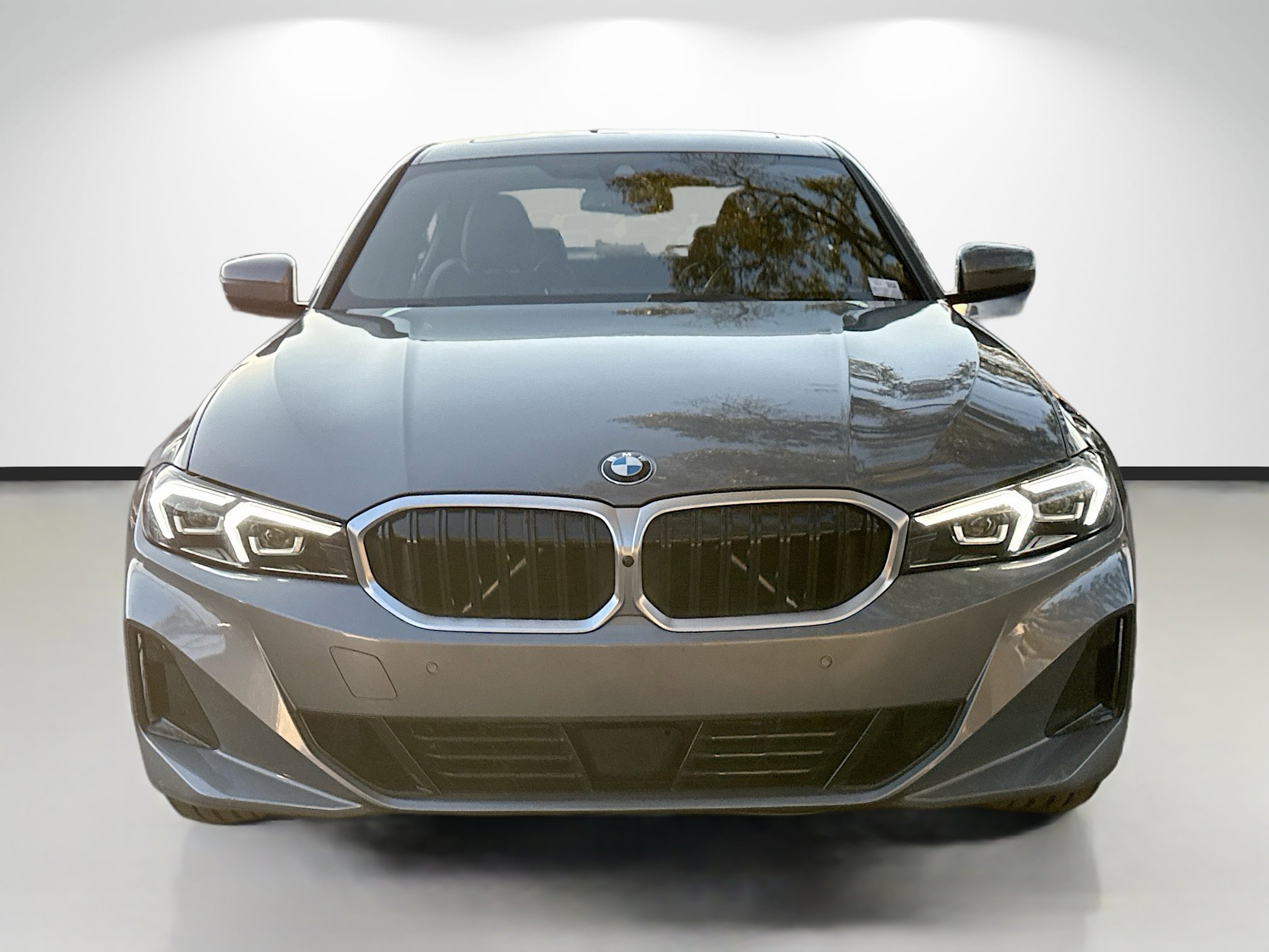 Used 2025 BMW 330i Sedan image 8