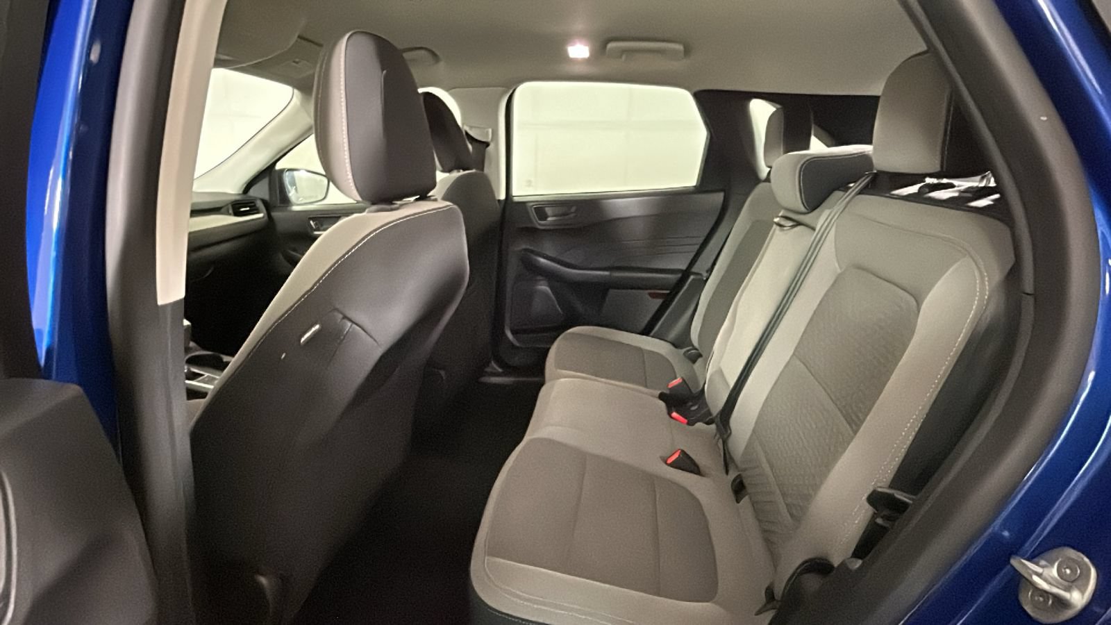 Used 2022 Ford Escape SE w/ Convenience Package FWD image 26