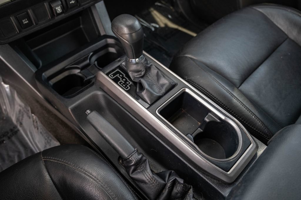Used 2020 Toyota Tacoma SR5 image 17