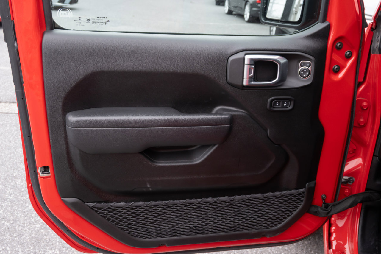 Used 2023 Jeep Wrangler Unlimited Sport image 16