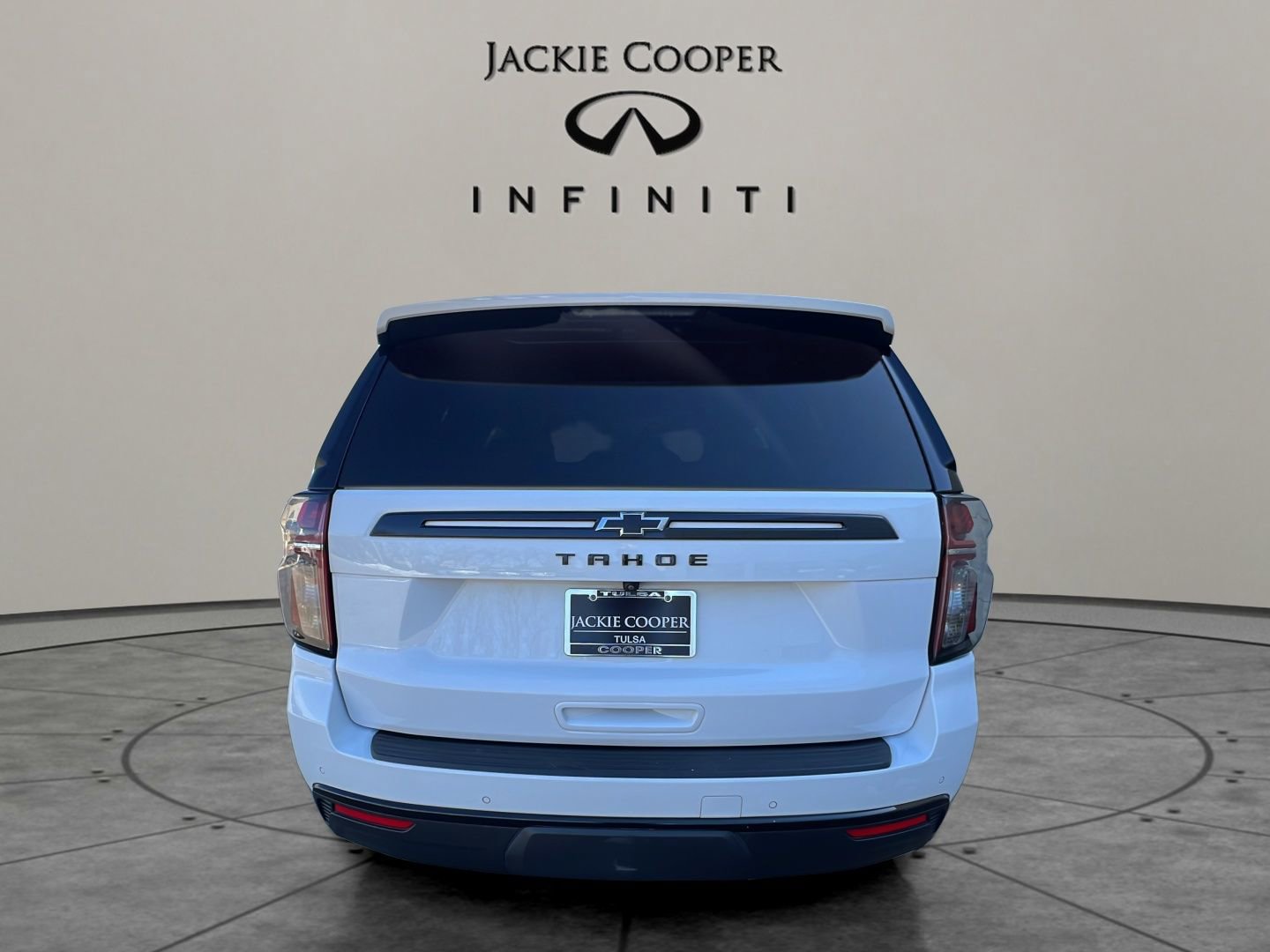 Used 2023 Chevrolet Tahoe Z71 w/ Luxury Package image 4