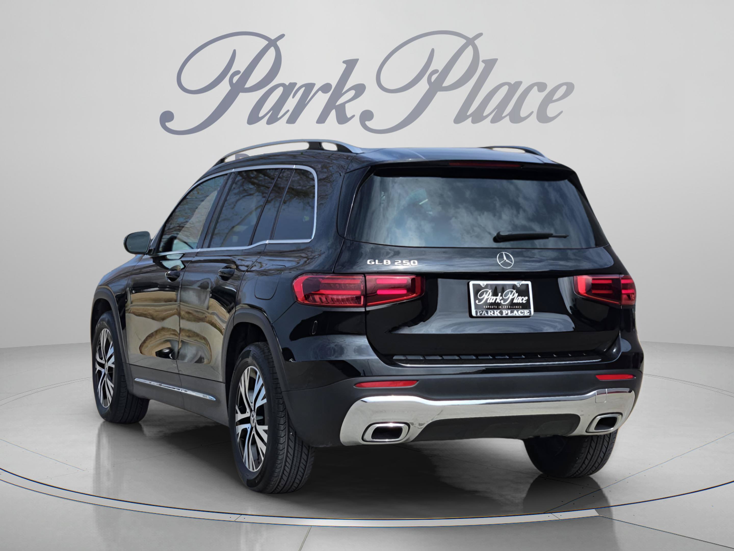 Certified 2026 Mercedes-Benz GLB 250 image 3