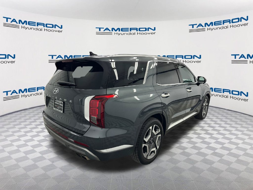 Used 2023 Hyundai Palisade SEL w/ Premium Package FWD image 5