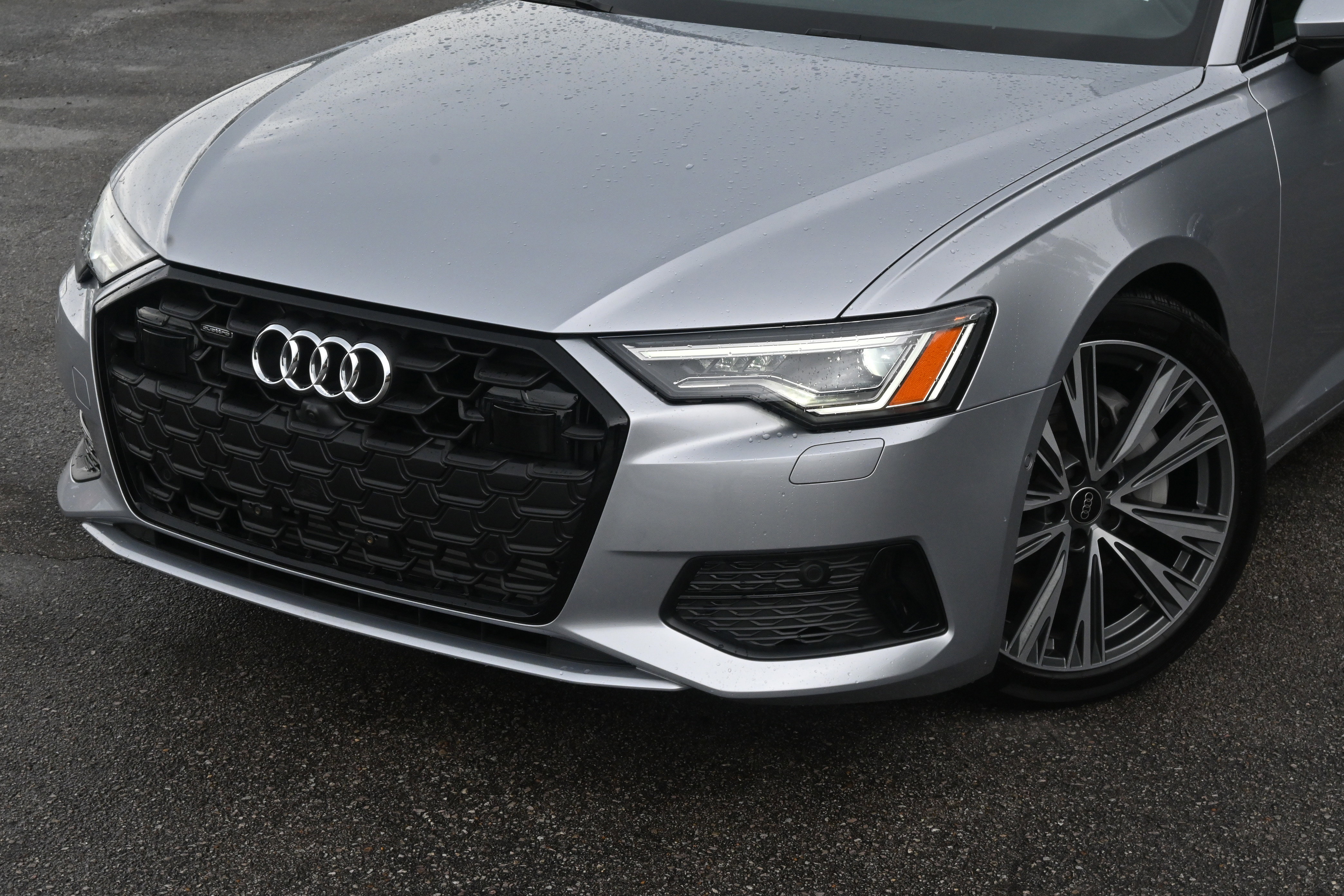 Used 2024 Audi A6 Premium Plus w/ Premium Plus Package image 13