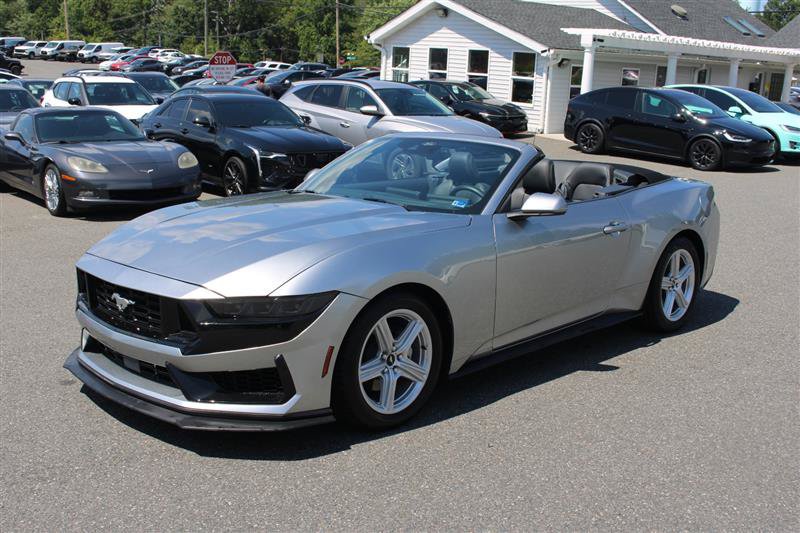 Used 2026 Ford Mustang Premium RWD image 4