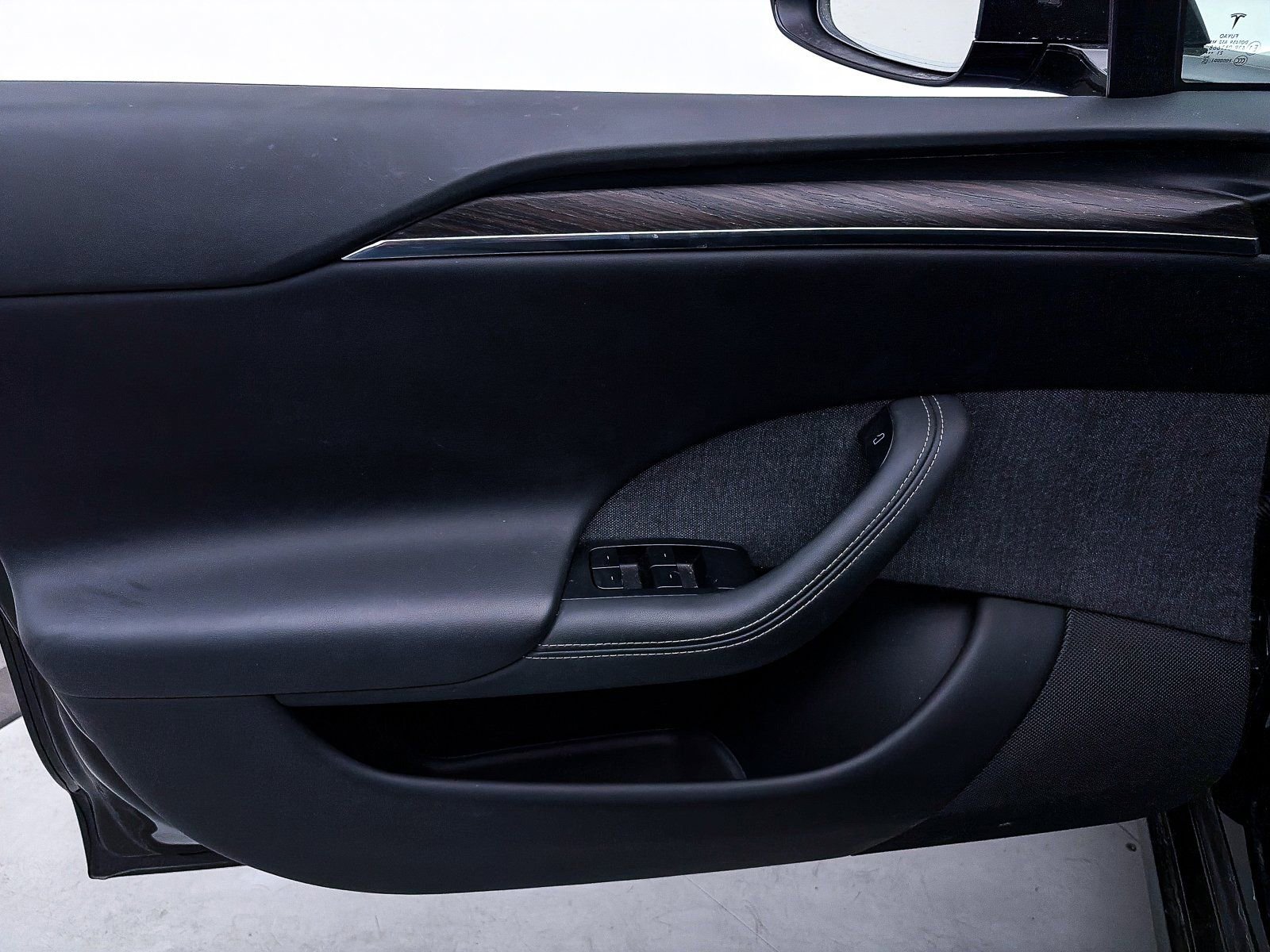 Used 2022 Tesla Model S image 17