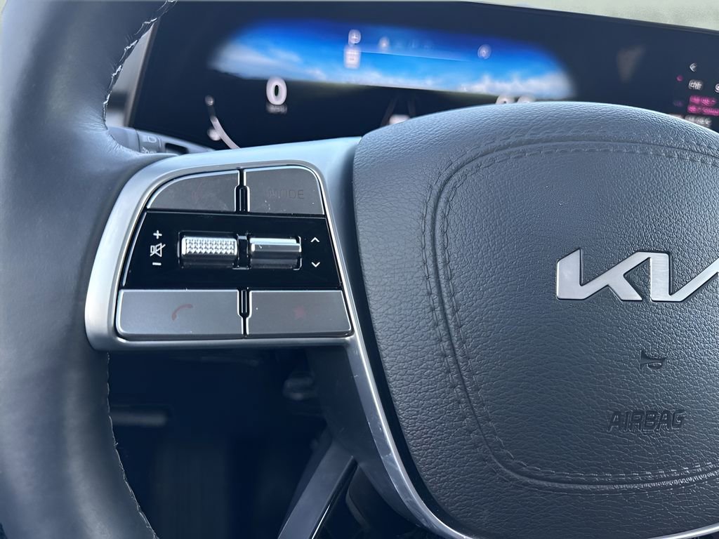 Used 2025 Kia Telluride SX X-Line image 16