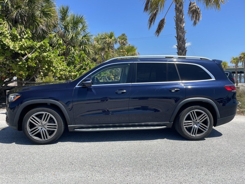 Used 2021 Mercedes-Benz GLS 450 4MATIC image 3