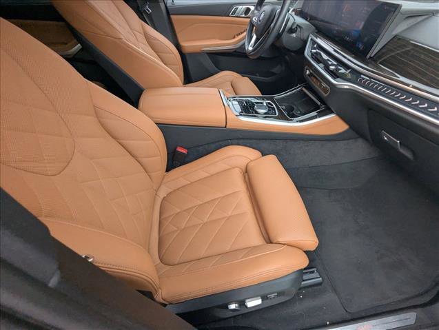 Certified 2024 BMW X5 xDrive40i w/ Premium Package AWD/4WD image 19
