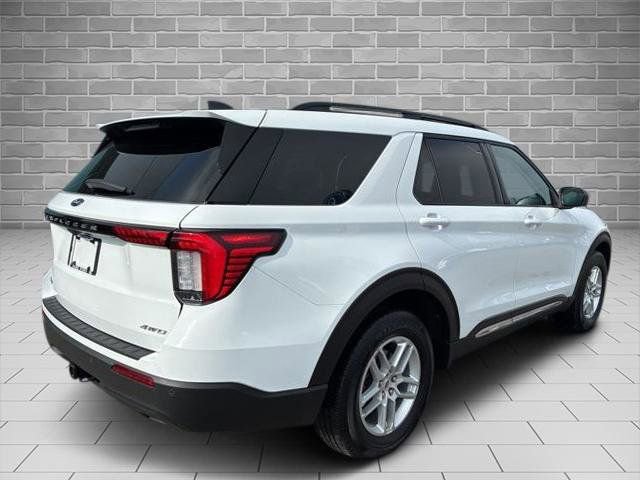 Certified 2025 Ford Explorer Active image 4
