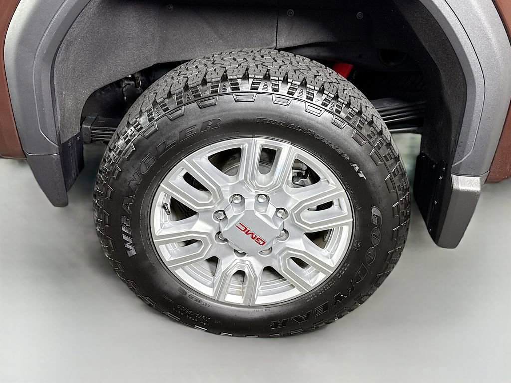 Used 2024 GMC Sierra 2500 SLT w/ SLT Premium Package image 37
