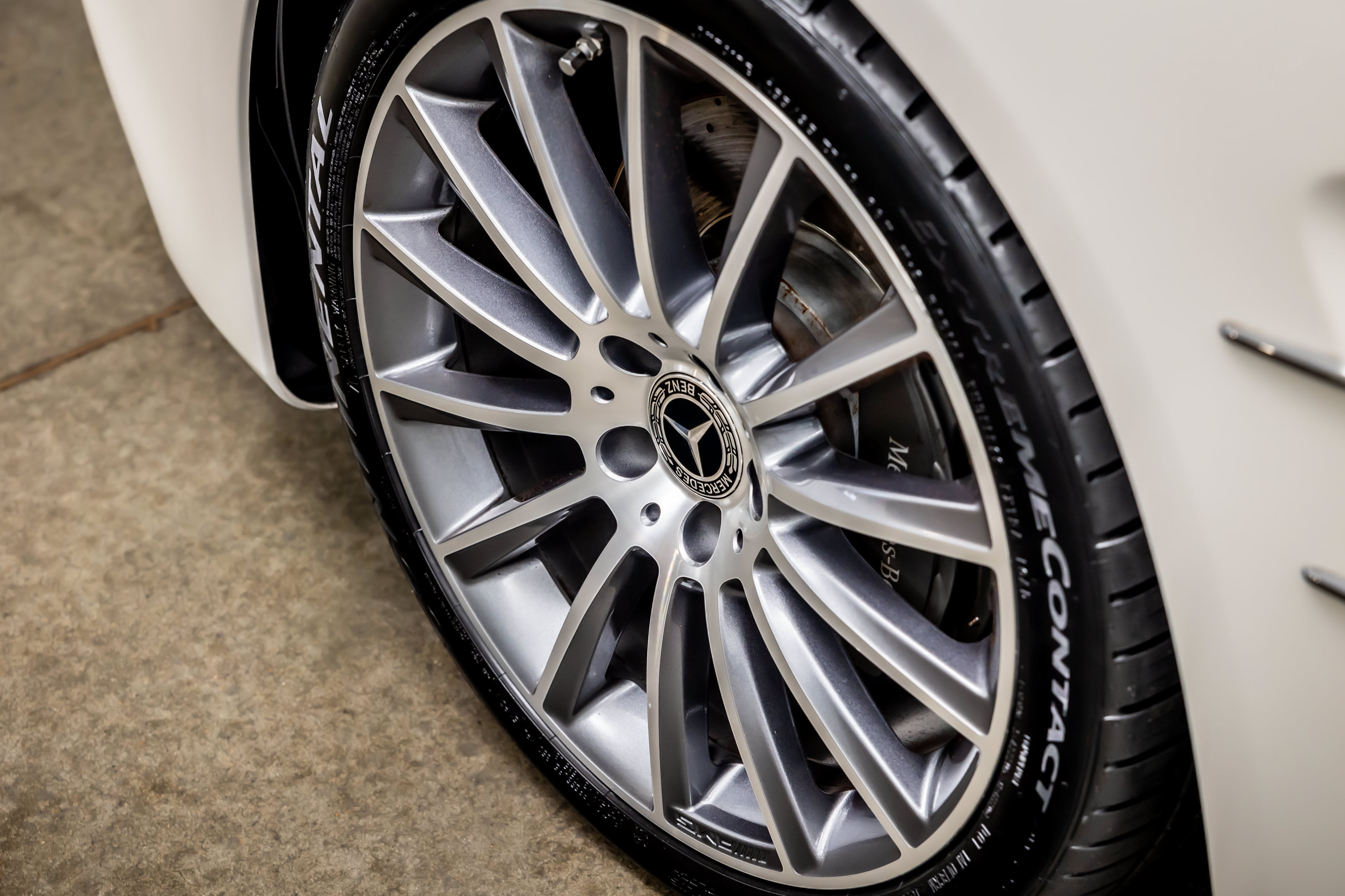 Used 2020 Mercedes-Benz SL 550 image 16