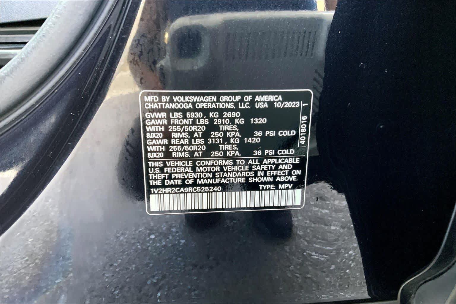 Used 2024 Volkswagen Atlas SE AWD/4WD image 34