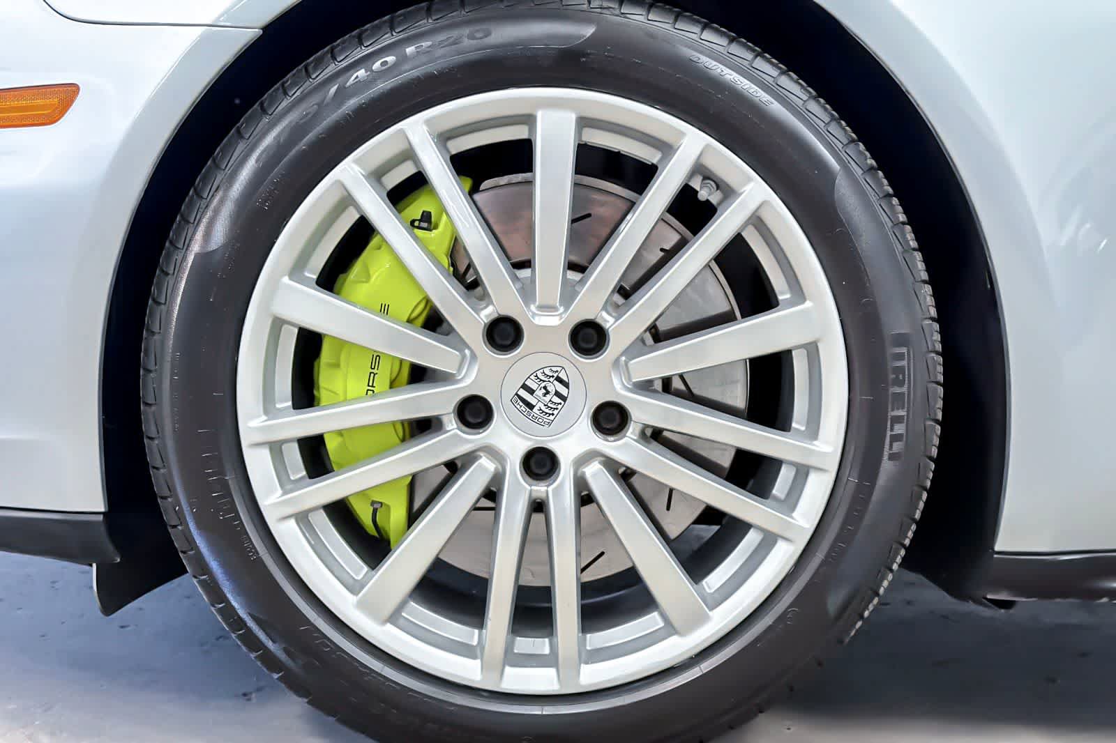 Used 2019 Porsche Panamera 4 w/ Premium Package AWD/4WD image 26