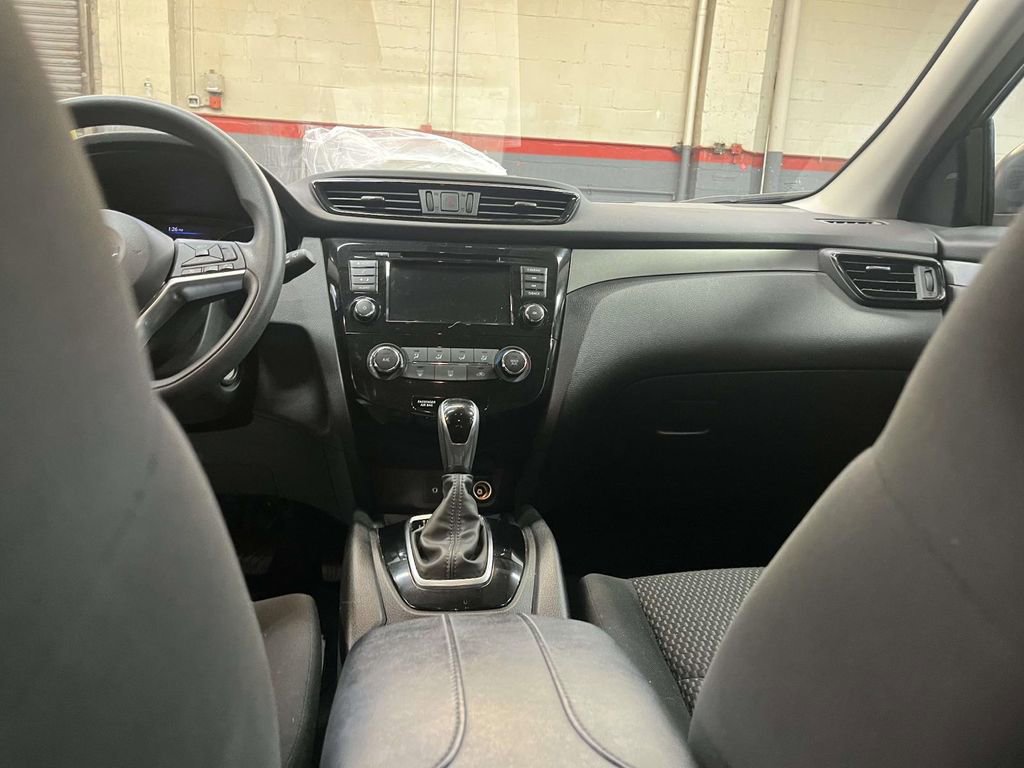 Certified 2020 Nissan Rogue Sport S AWD/4WD image 13