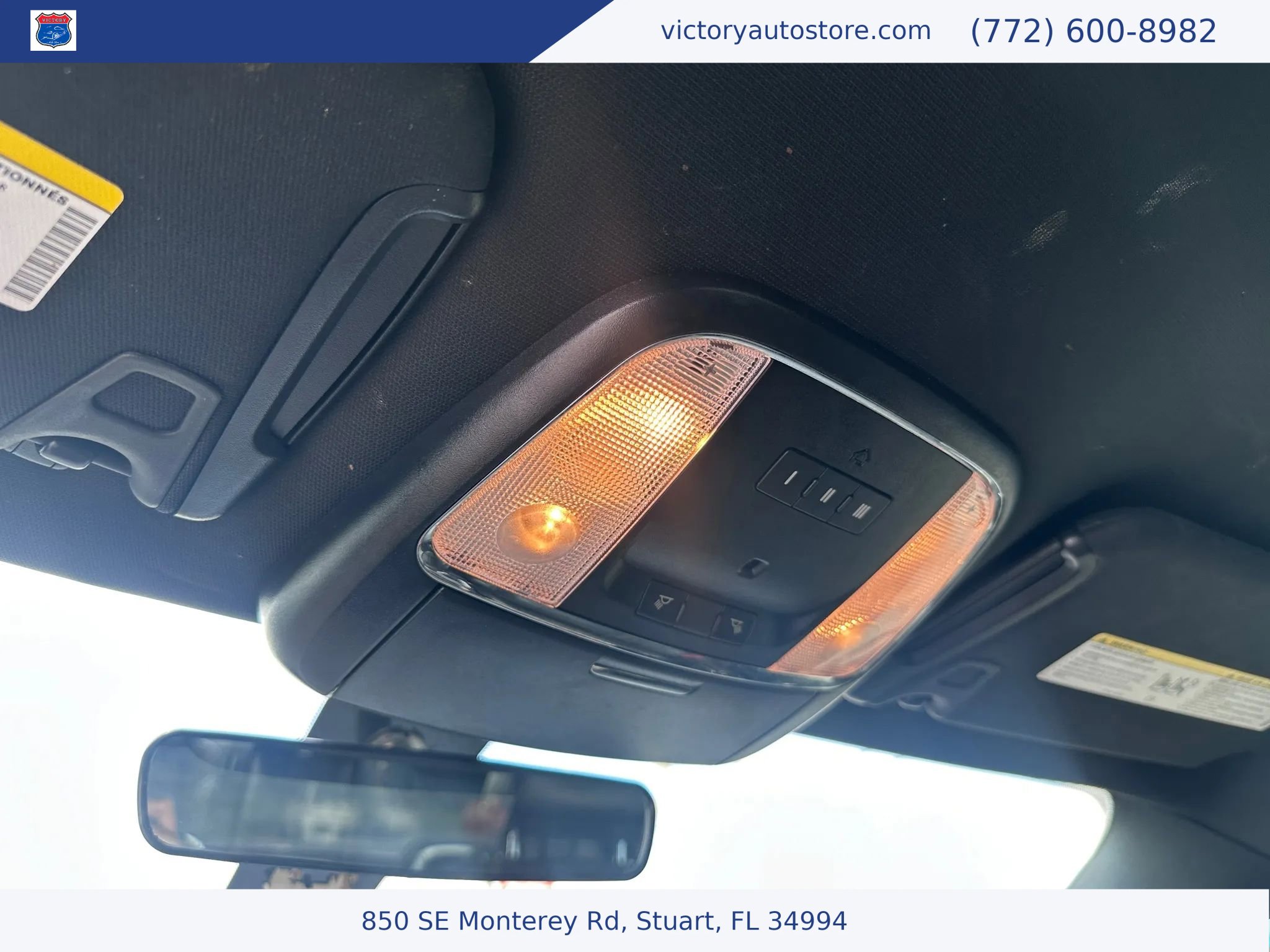 Used 2018 Dodge Charger R/T w/ Navigation & Travel Group image 35