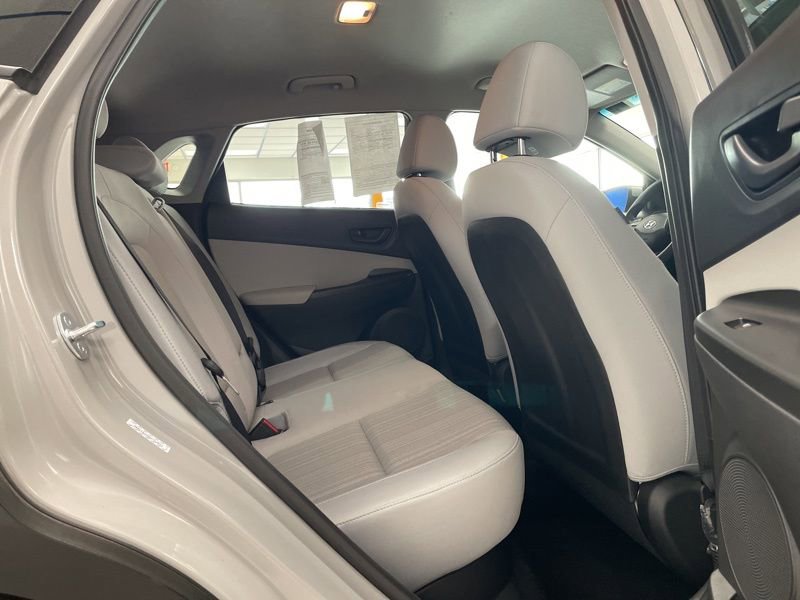 Used 2023 Hyundai Kona SEL w/ Cargo Package image 10