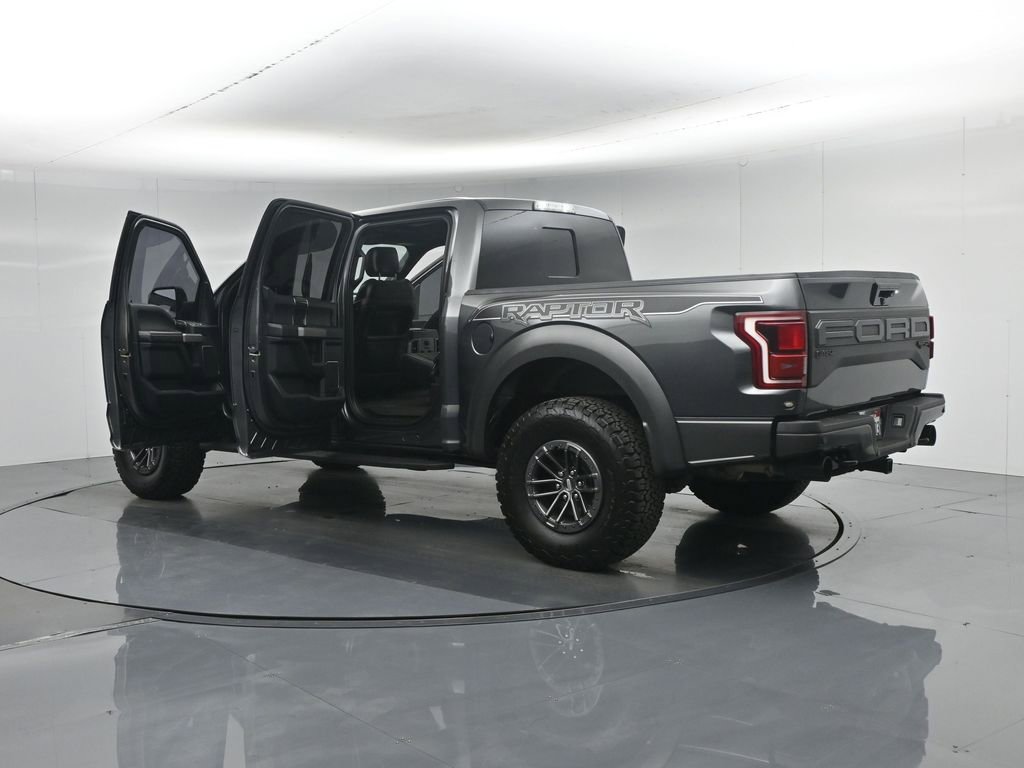 Used 2019 Ford F150 Raptor w/ Equipment Group 802A Luxury AWD/4WD image 38