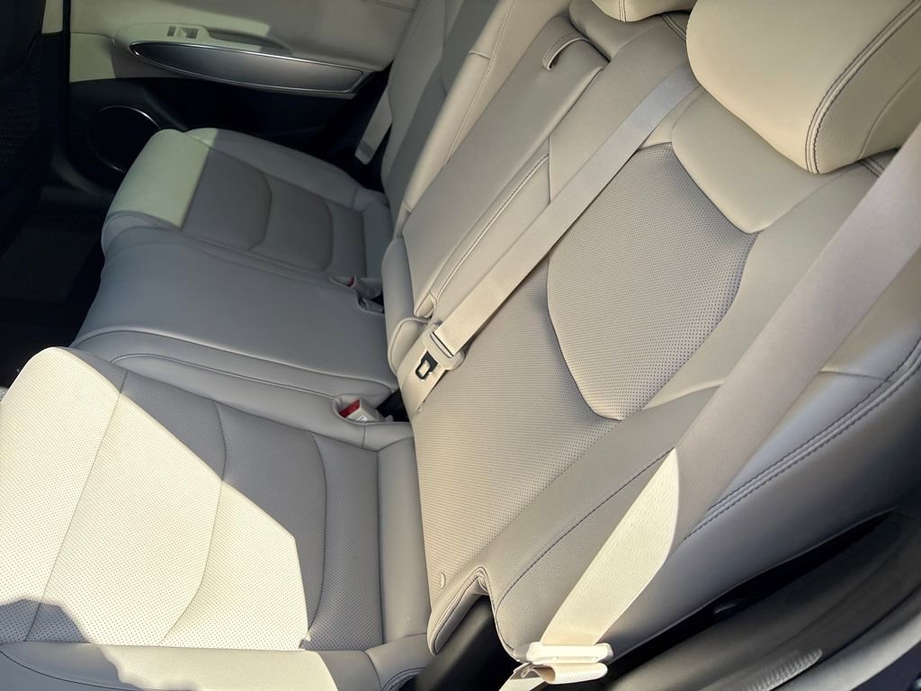 New 2026 Genesis GV70 2.5T Select image 10