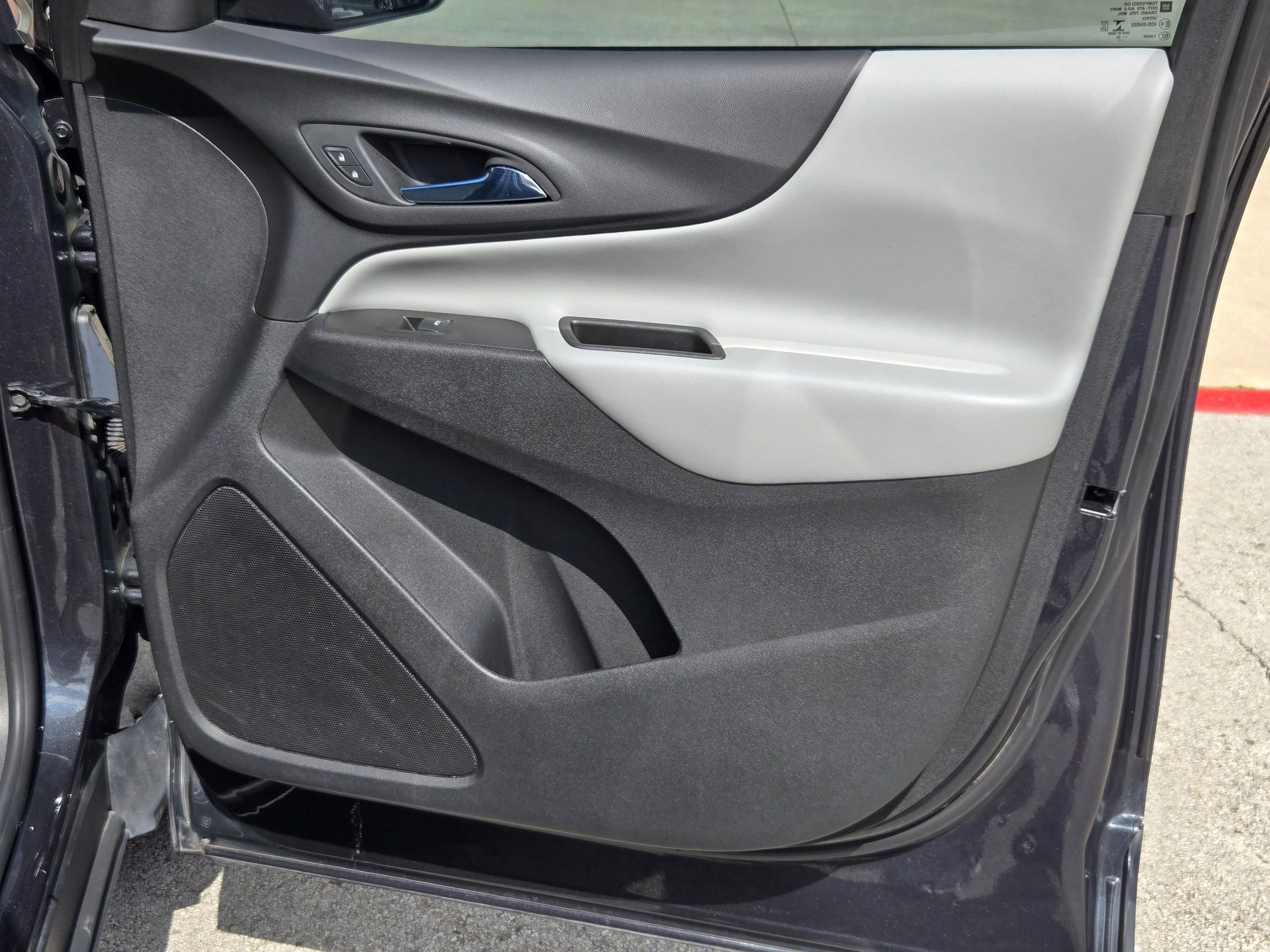 Used 2022 Chevrolet Equinox LS image 22