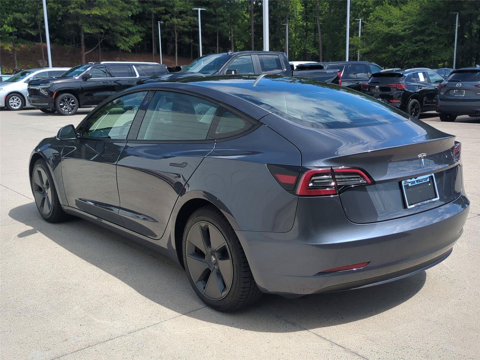 Used 2023 Tesla Model 3 Standard Range RWD image 3