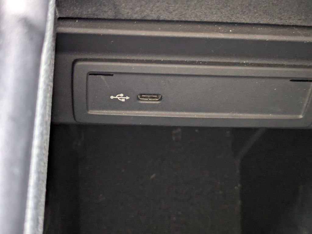 Used 2021 Mercedes-Benz GLA 250 w/ Premium Package image 27