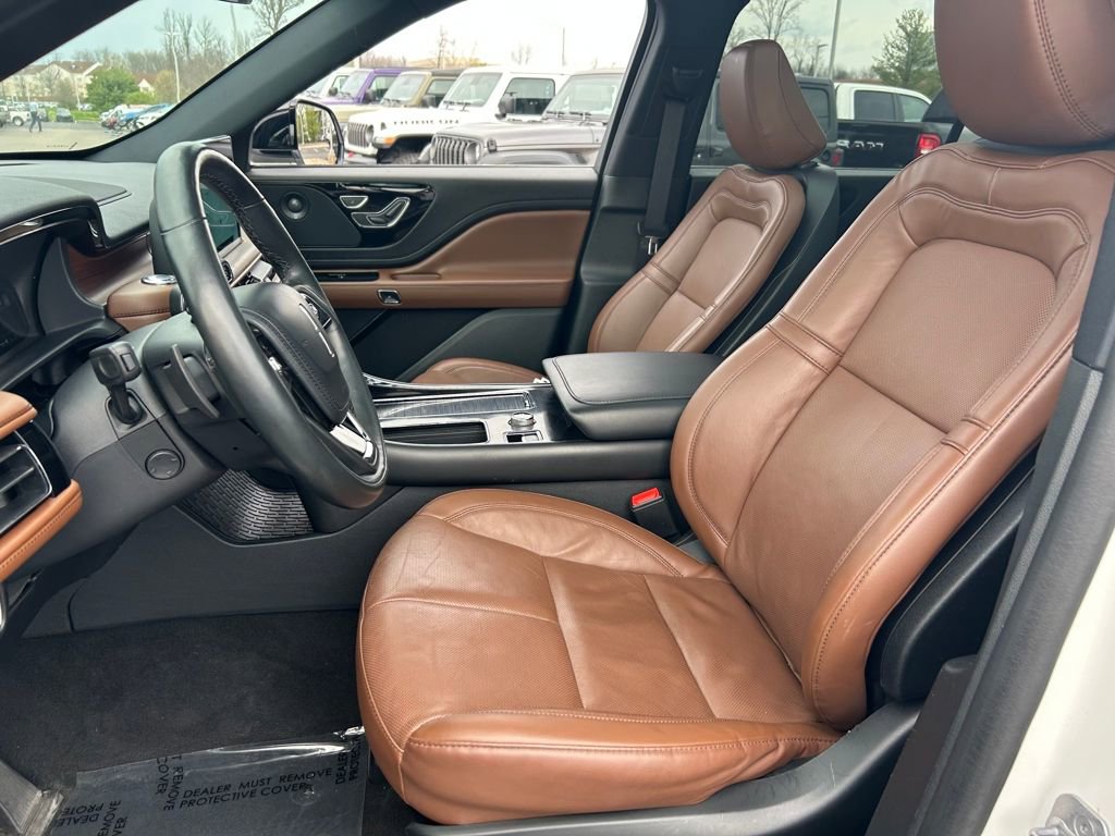 Used 2023 Lincoln Aviator Reserve w/ Equipment Group 201A image 22