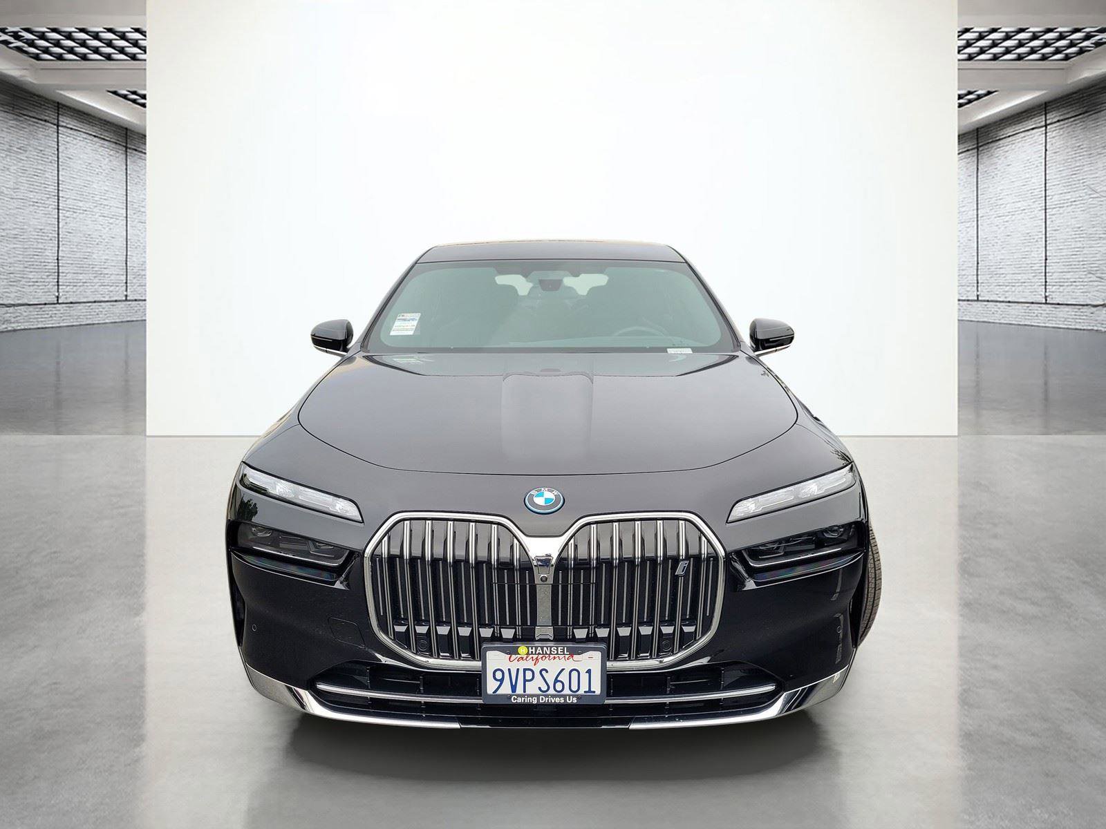 Used 2024 BMW i7 eDrive50 w/ Executive Package image 4