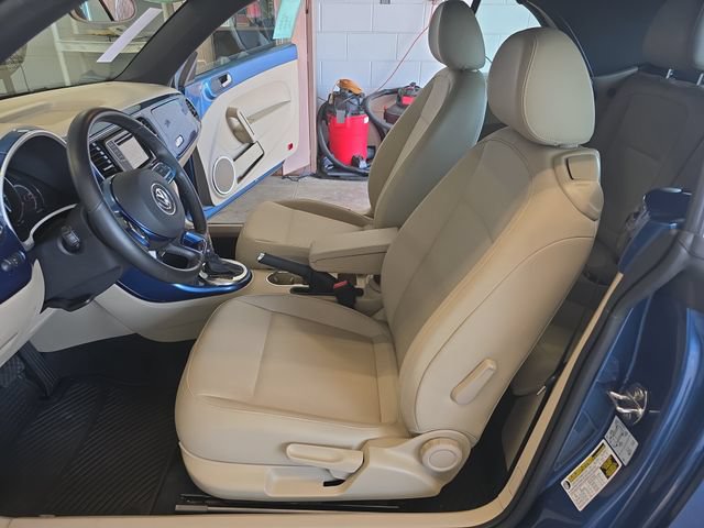 Used 2019 Volkswagen Beetle 2.0T S FWD image 11