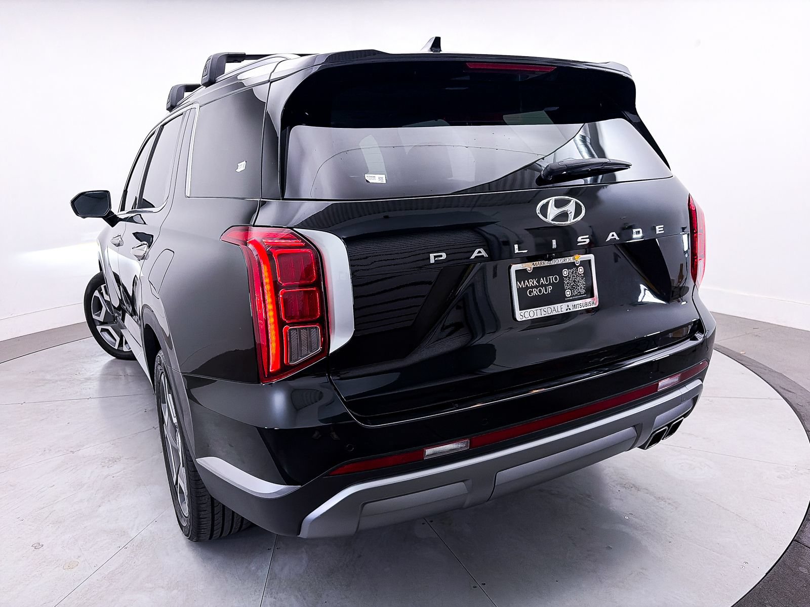Used 2023 Hyundai Palisade SEL w/ Premium Package FWD image 11