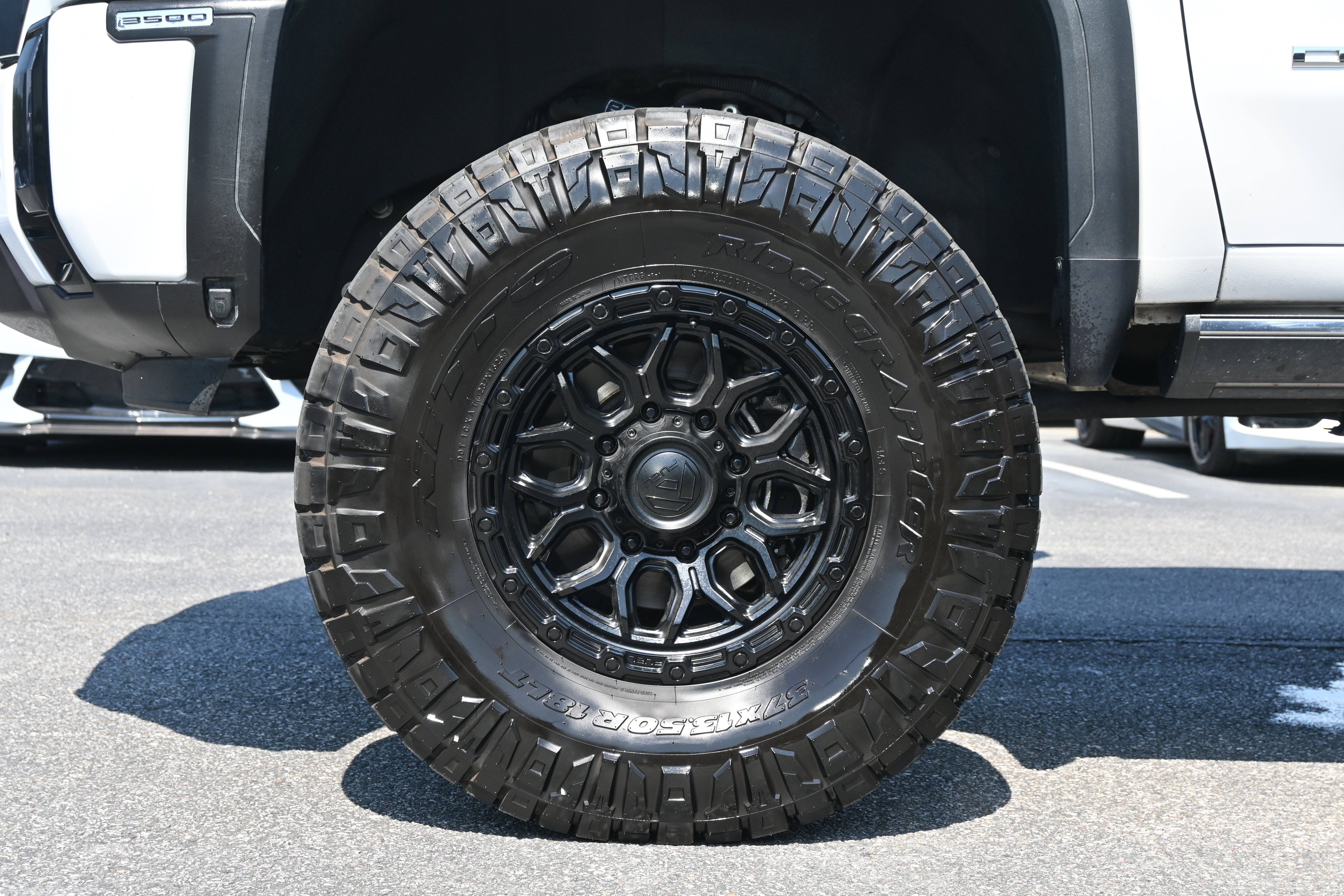 Used 2024 GMC Sierra 3500 Denali Ultimate AWD/4WD image 13