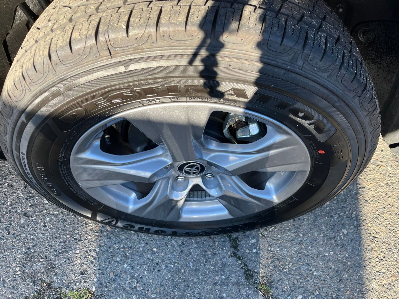 Used 2025 Toyota RAV4 LE image 30