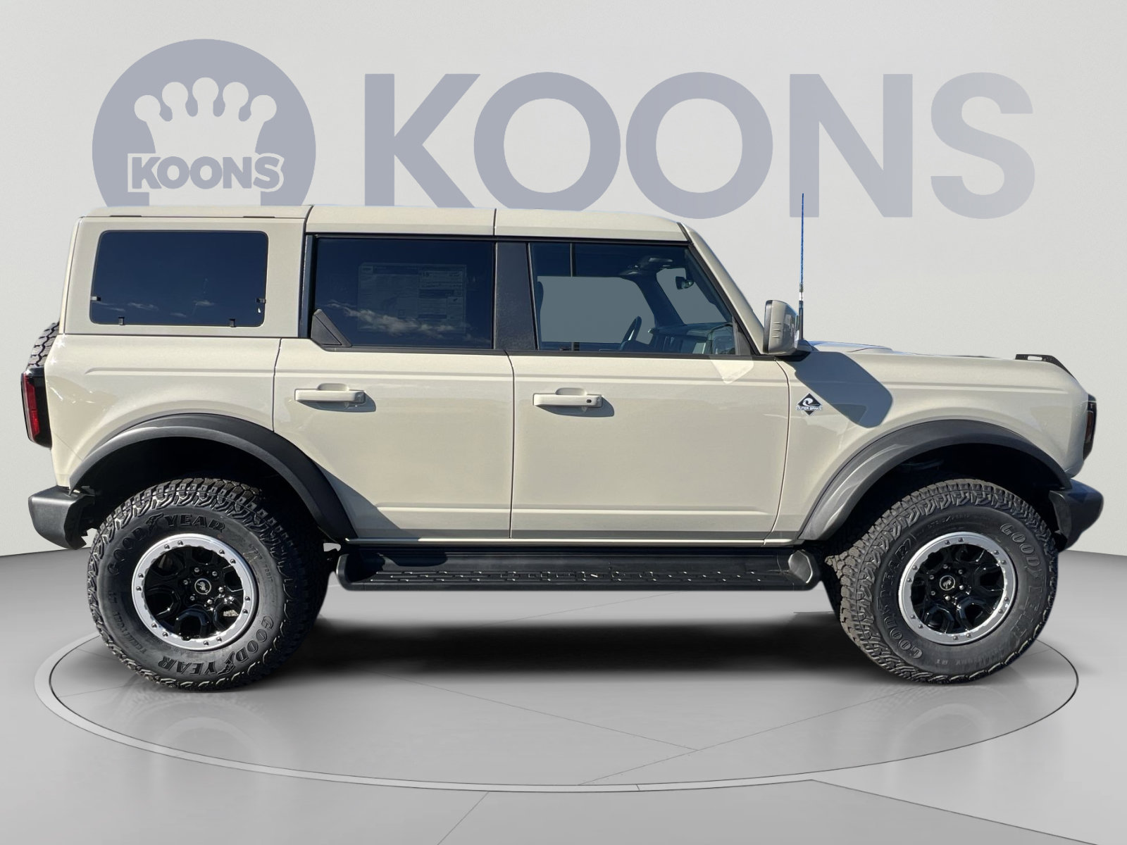 New 2025 Ford Bronco Outer Banks w/ Sasquatch Package AWD/4WD image 12