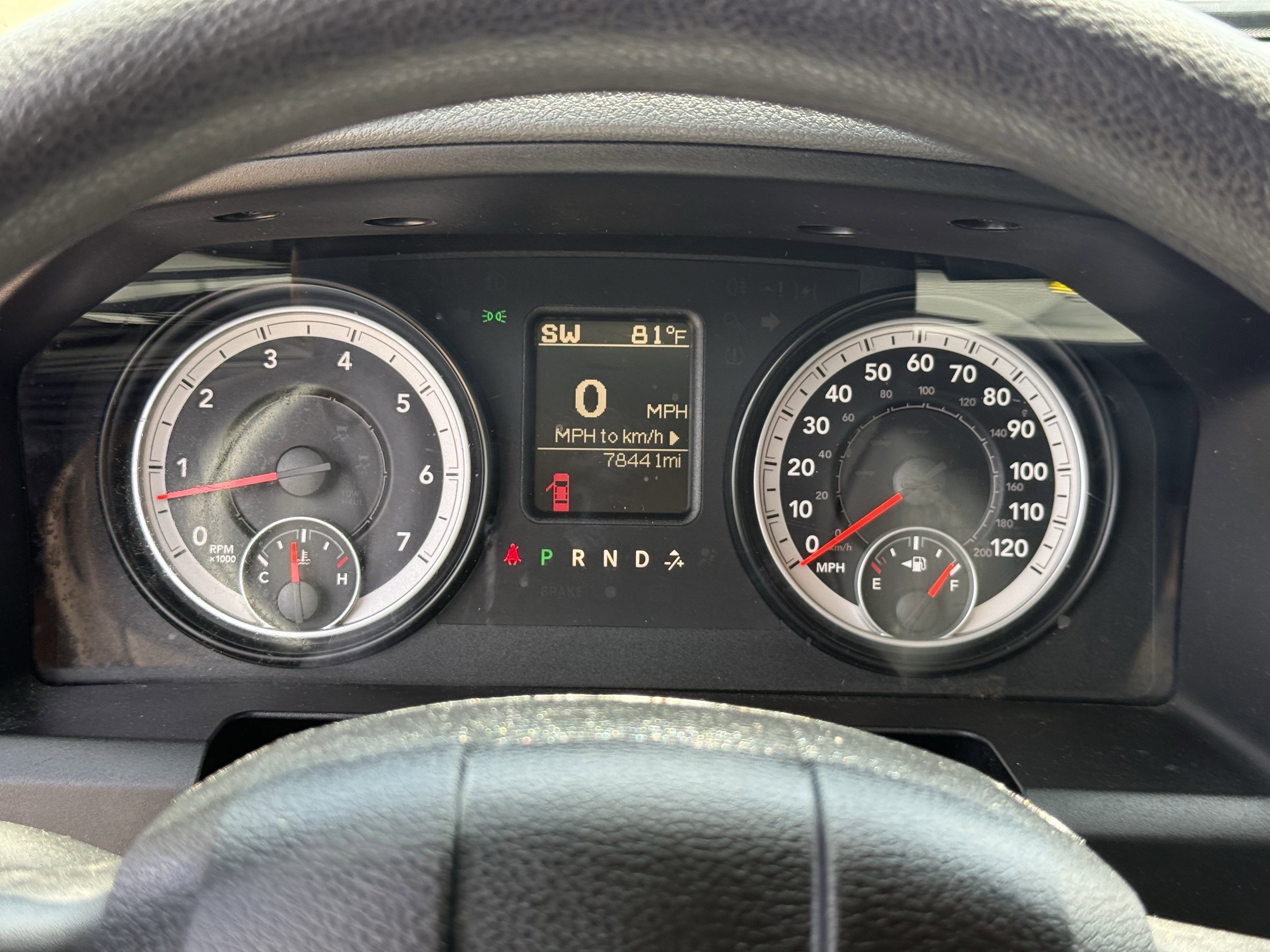 Used 2014 RAM 1500 Classic SLT RWD image 18