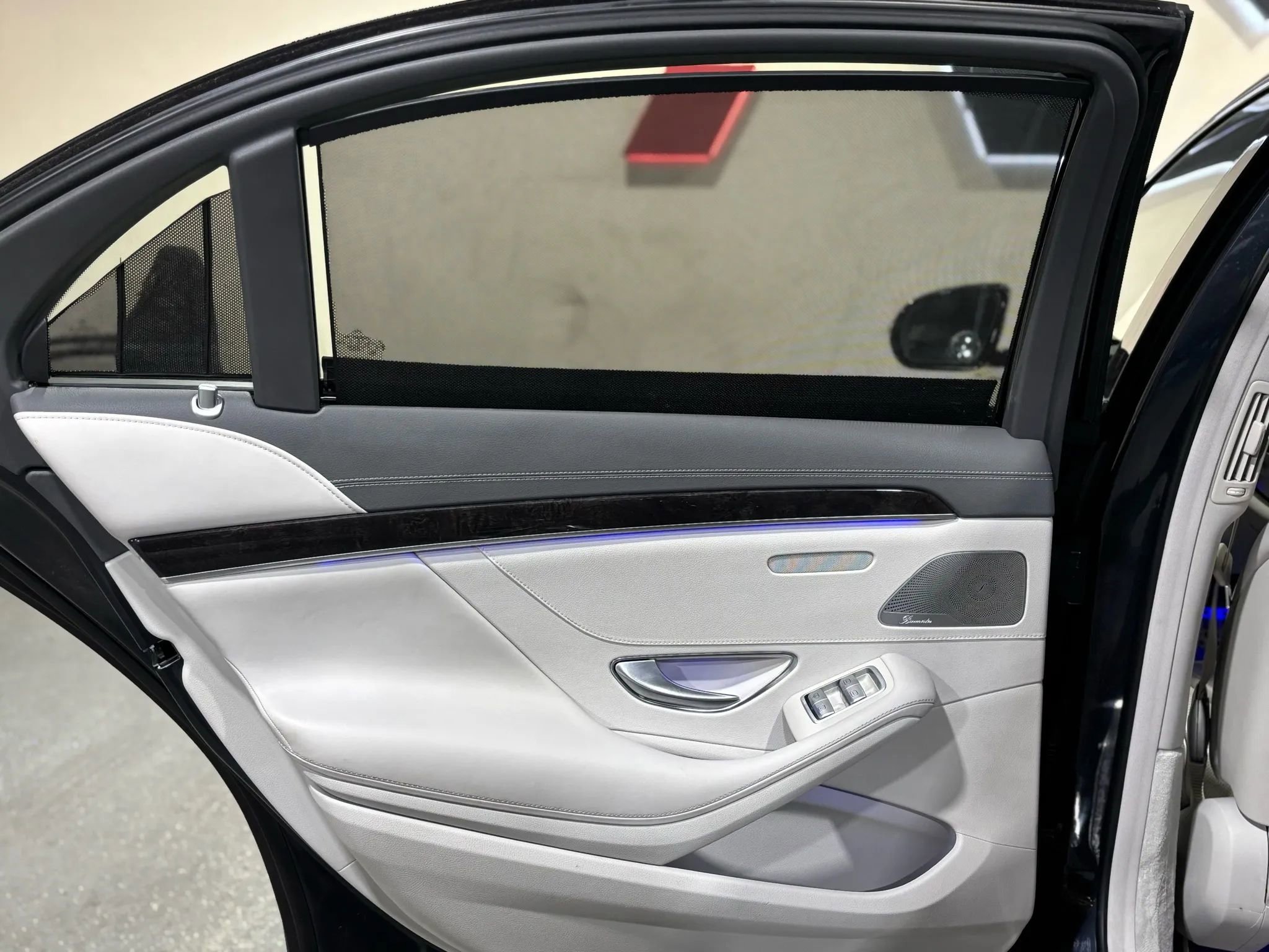 Used 2016 Mercedes-Benz S 550 Sedan image 12