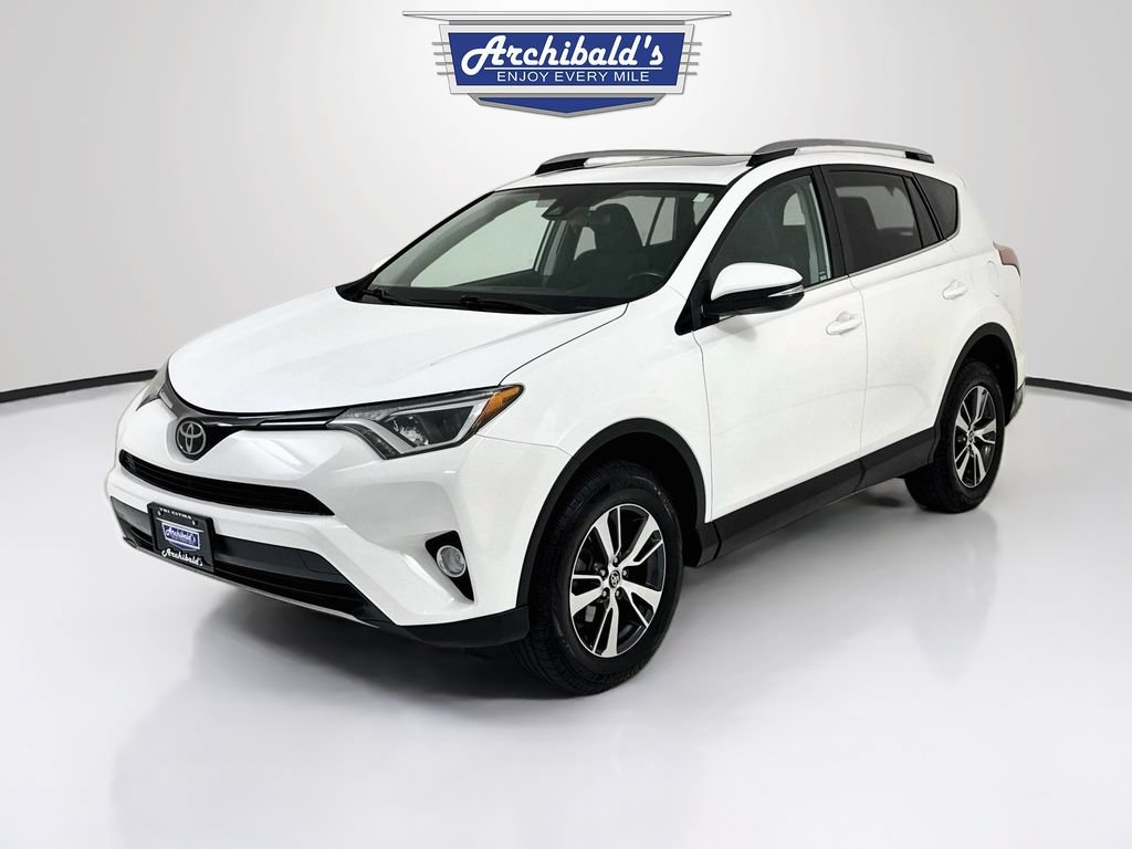Used 2018 Toyota RAV4 XLE AWD/4WD image 3