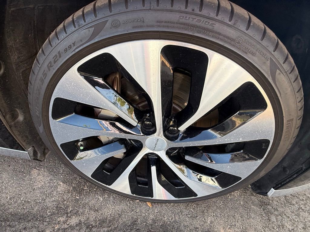 Used 2022 Lucid Air Grand Touring image 6