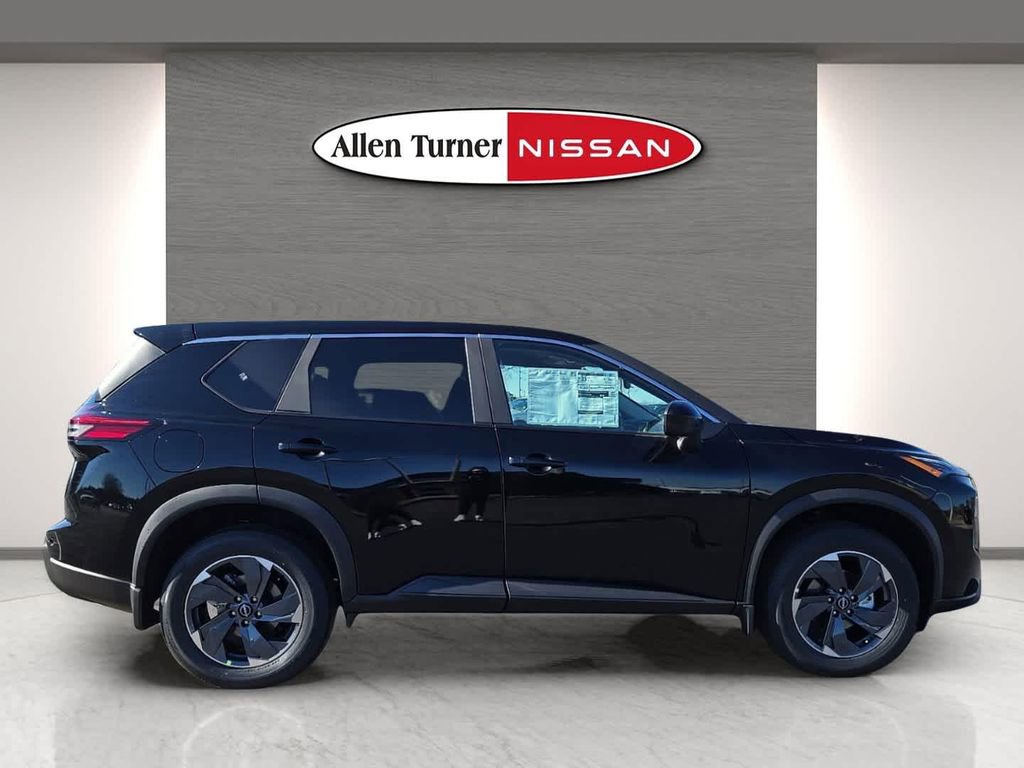 Used 2025 Nissan Rogue SV FWD image 5