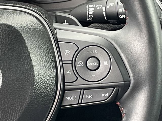 Used 2025 Toyota Corolla Cross AWD Hybrid image 14