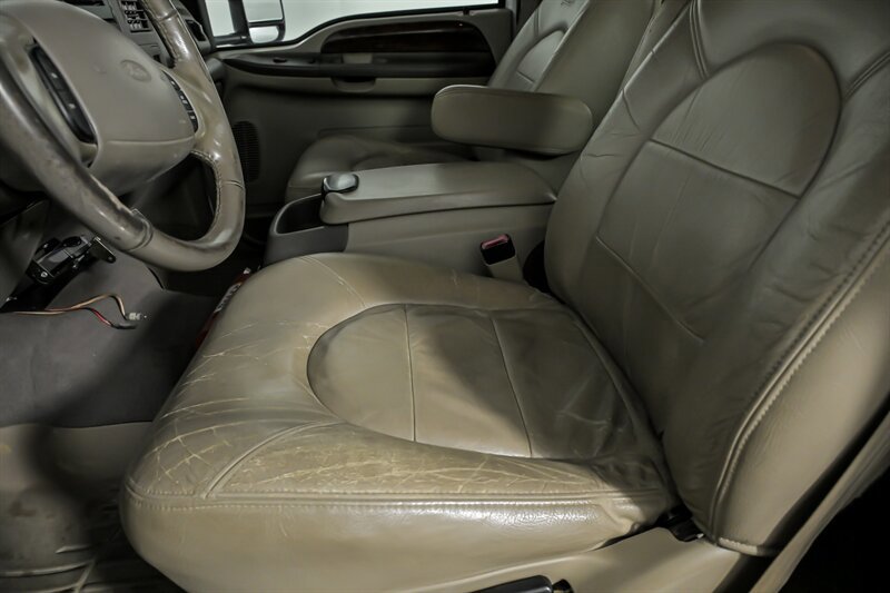Used 2000 Ford F350 Lariat image 18