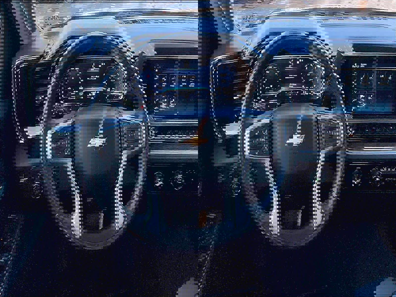 Used 2022 Chevrolet Silverado 1500 LT image 16