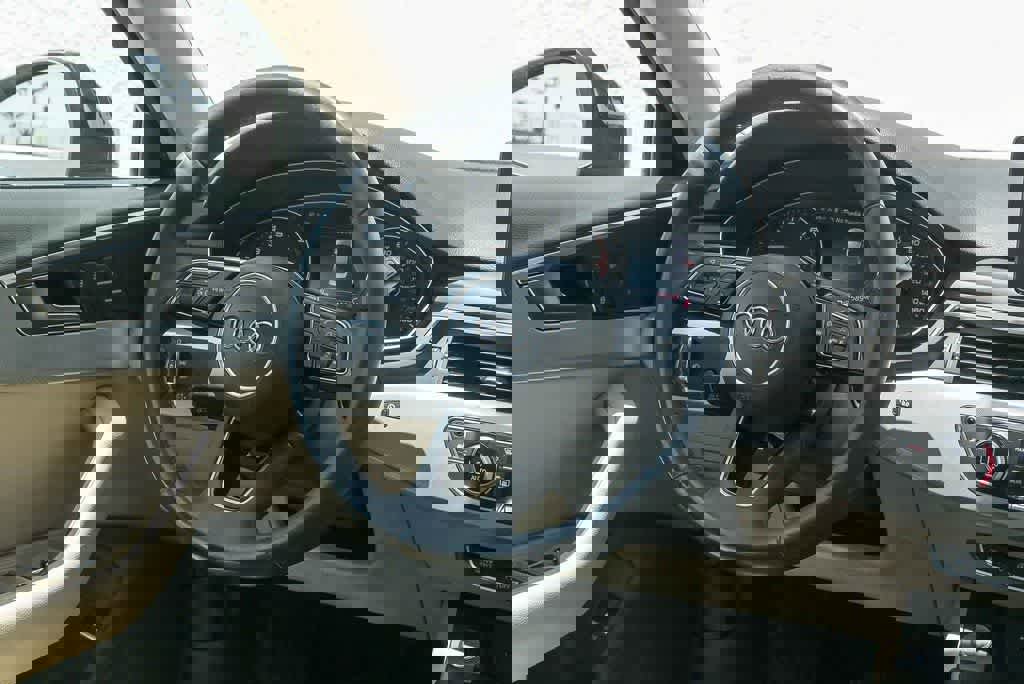 Used 2018 Audi A4 2.0T Ultra Premium w/ Convenience Package image 14