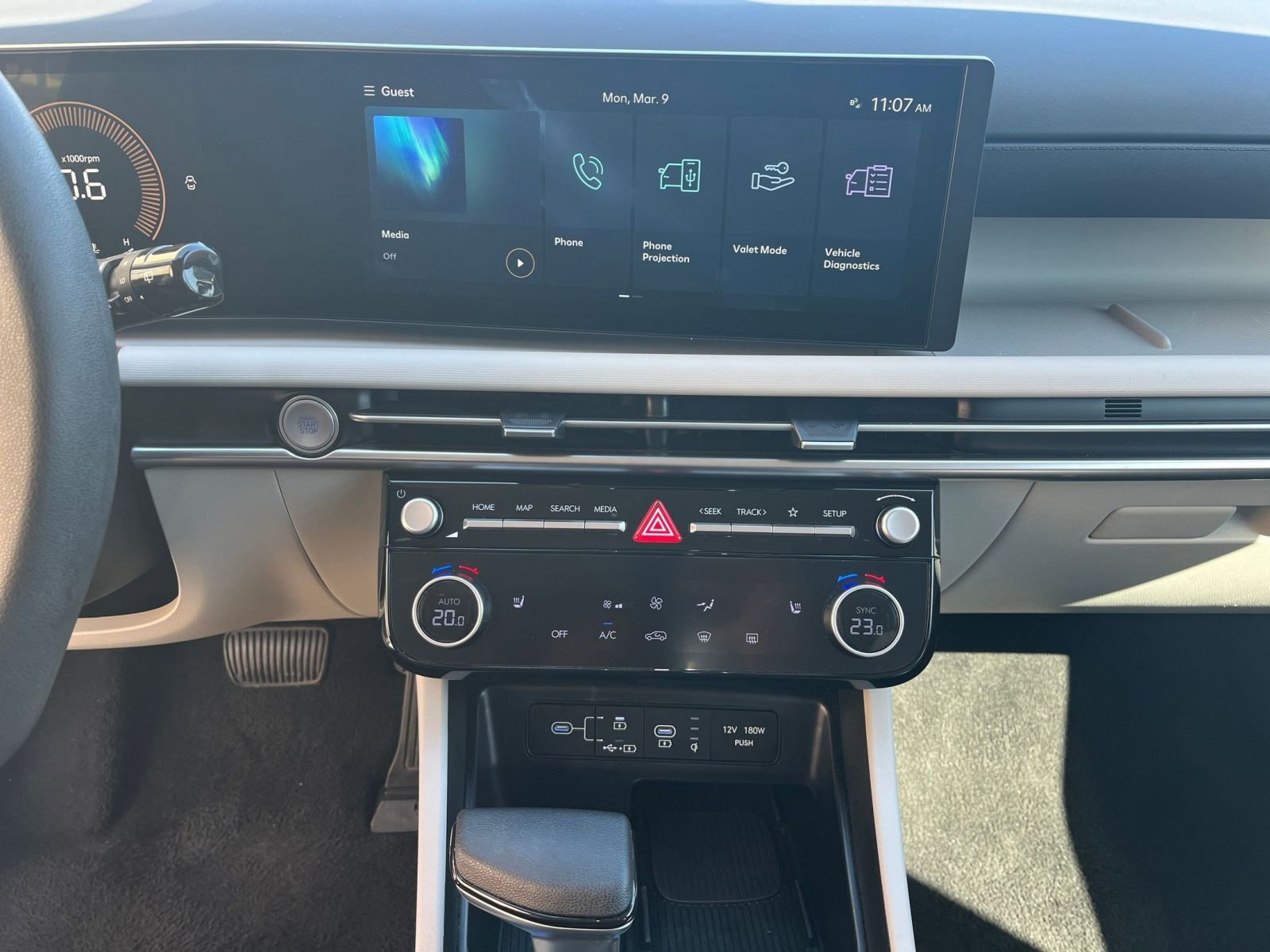 Used 2025 Hyundai Tucson SEL image 17