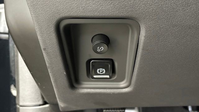 Used 2023 Chevrolet Corvette Stingray w/ Z51 Performance Package image 27