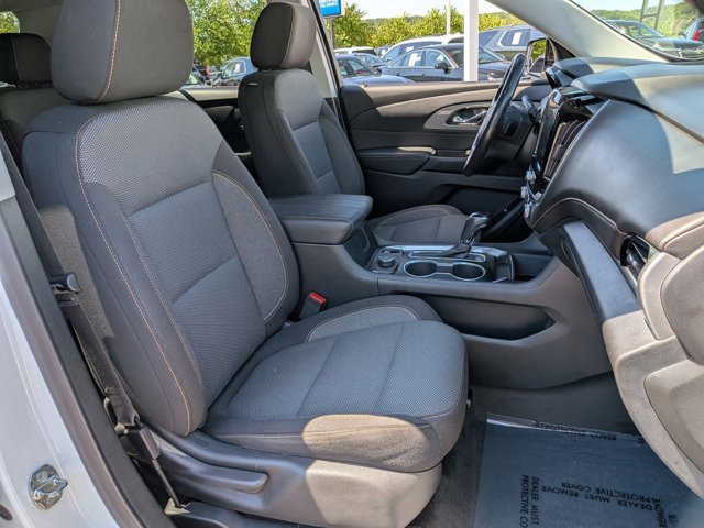 Used 2020 Chevrolet Traverse LT FWD image 24