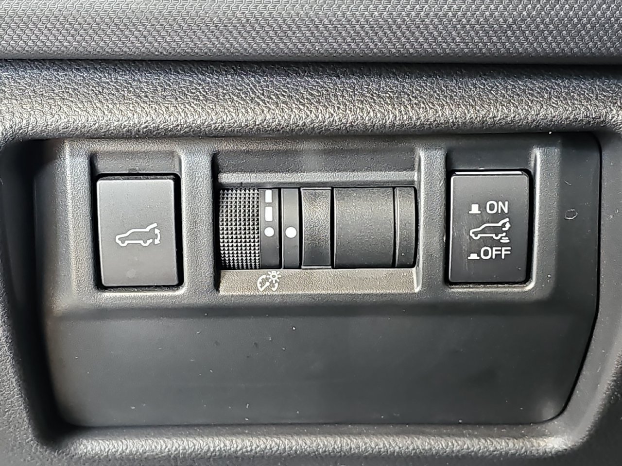 Used 2025 Subaru Forester Premium w/ Convenience Package #1 AWD/4WD image 30