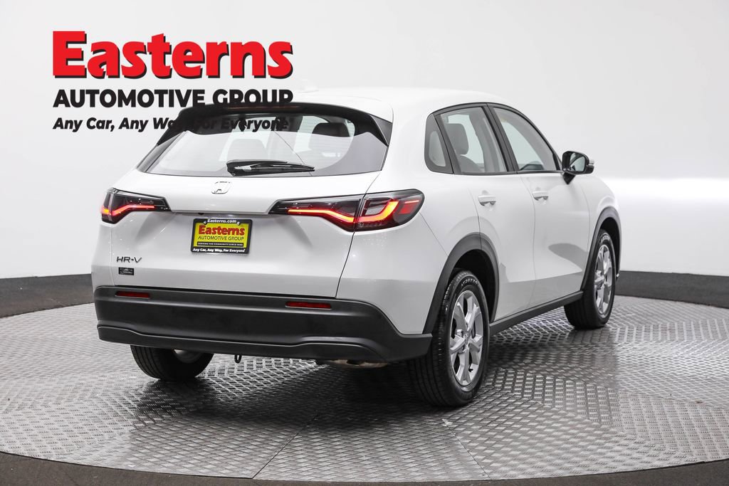 Used 2023 Honda HR-V LX image 5