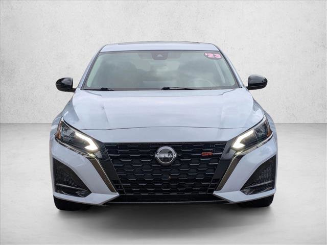 Used 2023 Nissan Altima 2.5 SR w/ SR Premium Package image 2