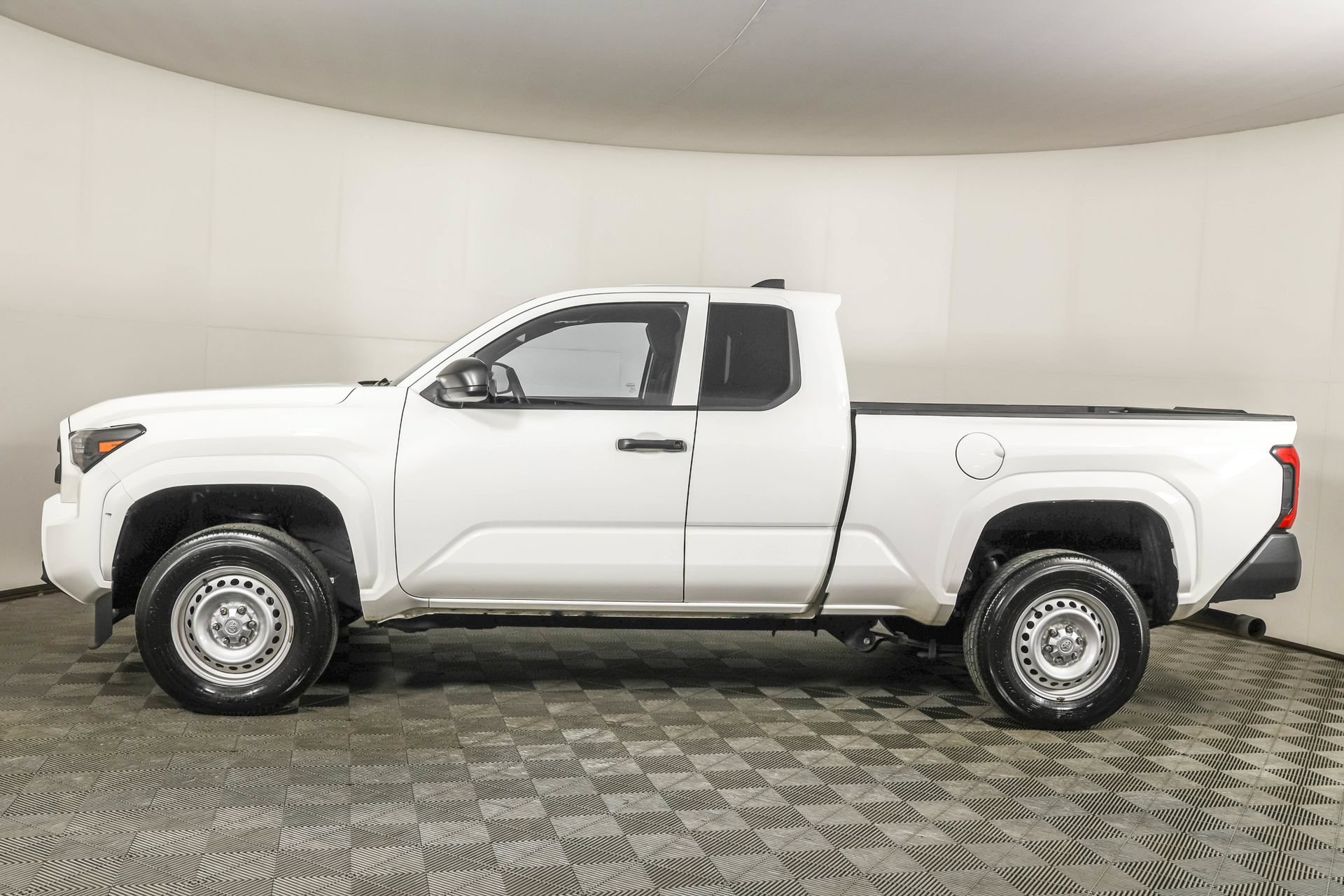 Used 2024 Toyota Tacoma SR RWD image 19