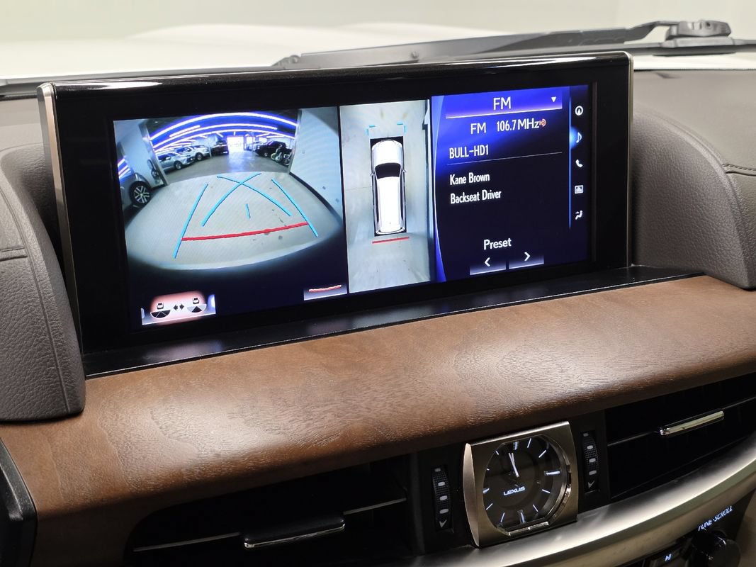 Used 2017 Lexus LX 570 4WD w/ Luxury Package image 36
